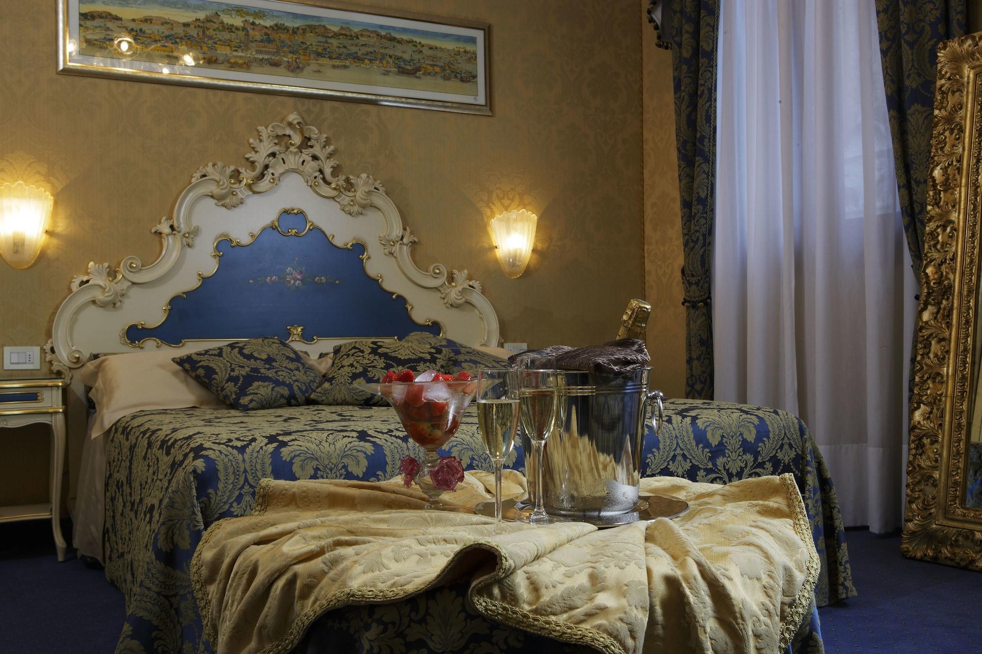 Hotel Becher Венеция Стая снимка