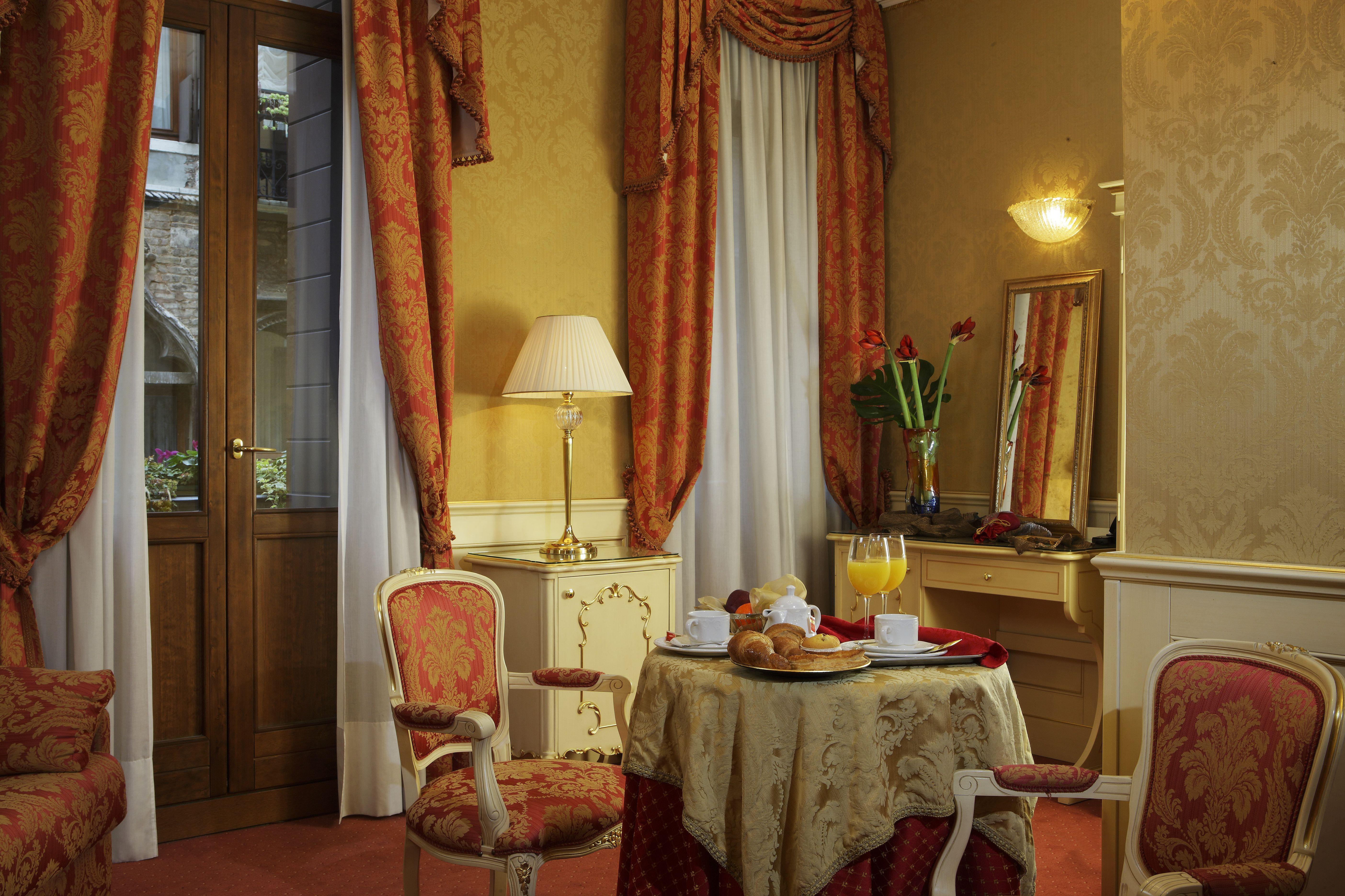 Hotel Becher Венеция Стая снимка