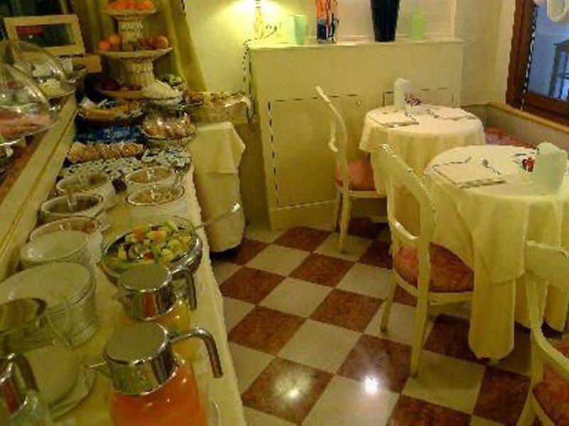 Hotel Becher Венеция Екстериор снимка