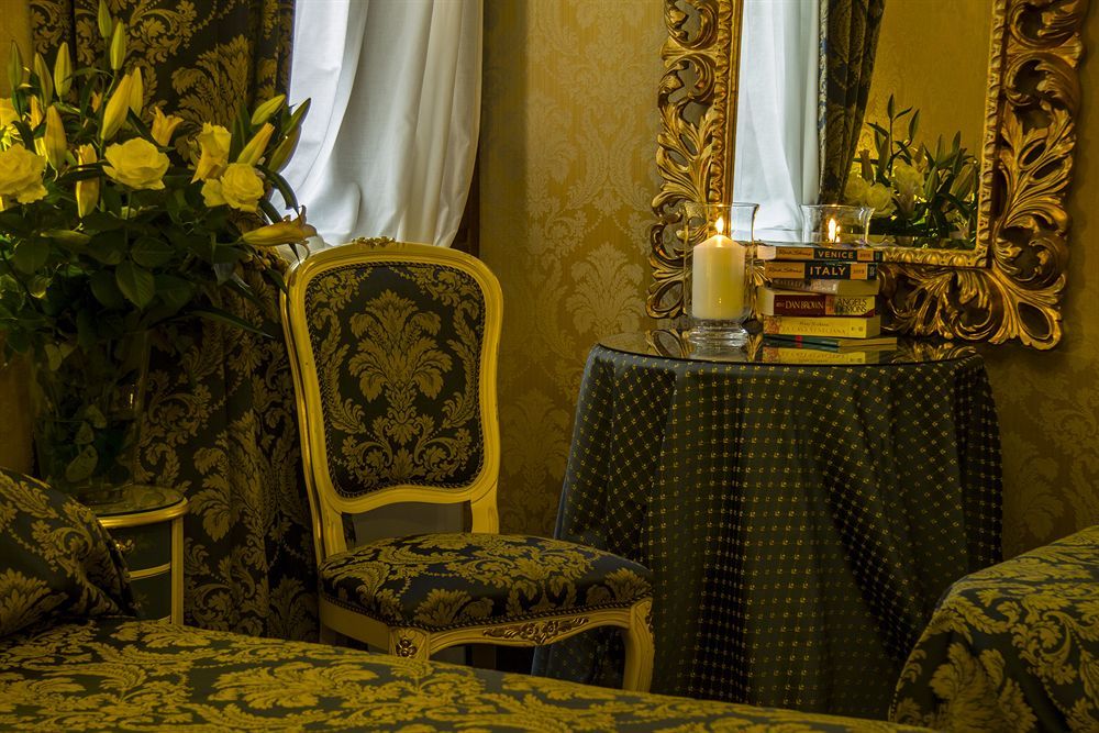 Hotel Becher Венеция Екстериор снимка